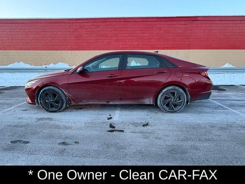 2023 Hyundai ELANTRA SEL