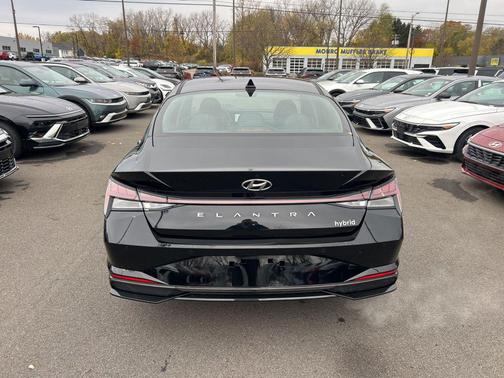 2022 Hyundai ELANTRA HEV Limited