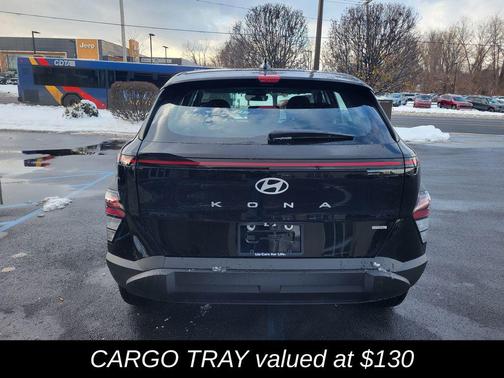 2026 Hyundai KONA SE