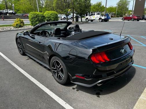 2022 Ford Mustang EcoBoost Premium