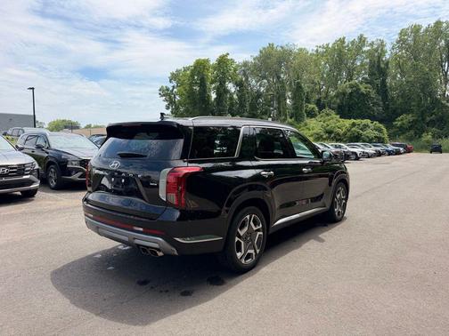 Abyss Black Pearl 2024 Hyundai PALISADE Limited