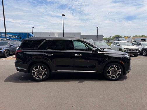 Abyss Black Pearl 2024 Hyundai PALISADE Limited