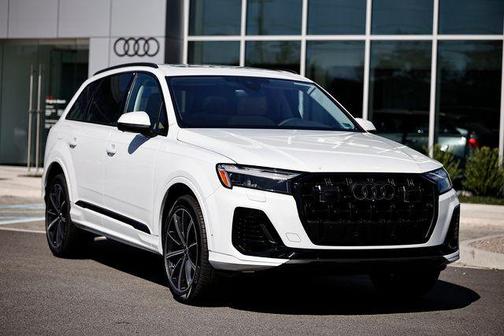 Glacier White Metallic 2026 Audi Q7 45 Premium Plus