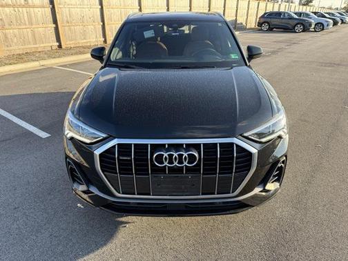 2020 Audi Q3 45 S line Prestige