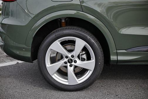 2025 Audi Q5 Premium Plus TFSI quattro S tronic