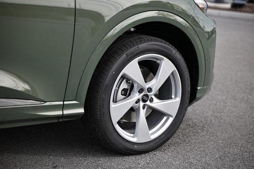 2025 Audi Q5 Premium Plus TFSI quattro S tronic