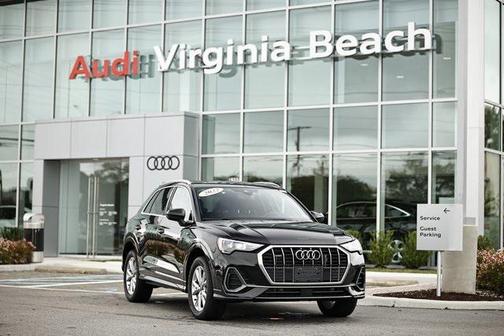 2022 Audi Q3 45 S line Premium