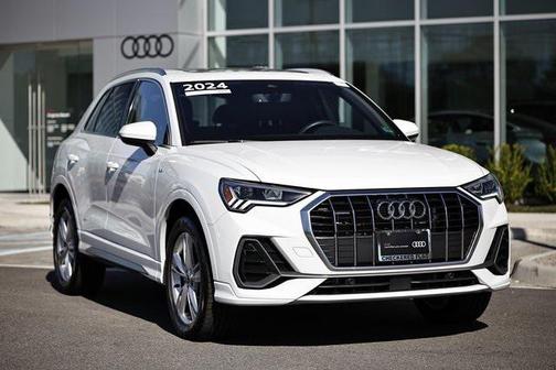 2024 Audi Q3 Premium 45 TFSI S line quattro Tiptronic