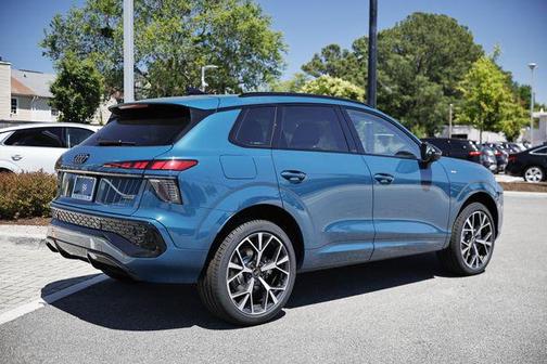 Malpelo Blue Metallic 2026 Audi Q3 TFSI quattro S tronic