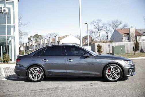 2023 Audi A4 45 S line Premium Plus