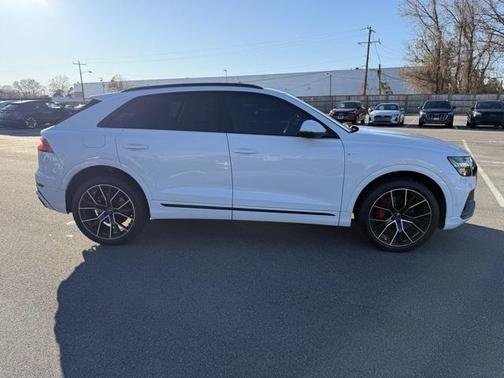 2023 Audi Q8 55 Premium Plus