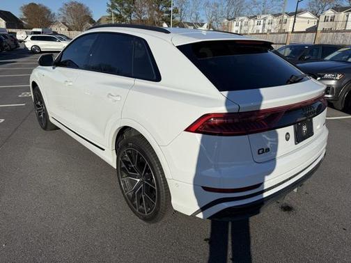 2023 Audi Q8 55 Premium Plus