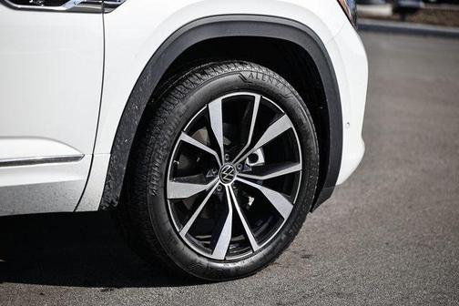 2024 Volkswagen Atlas 2.0T SEL Premium R-Line 4MOTION