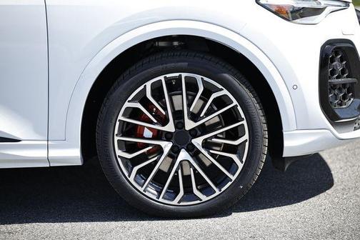 Glacier White Metallic 2026 Audi SQ5 3.0T Premium Plus