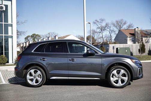 2024 Audi Q5 45 S line Premium Plus