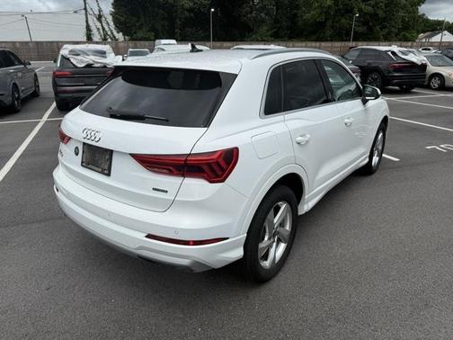 2021 Audi Q3 40 Premium