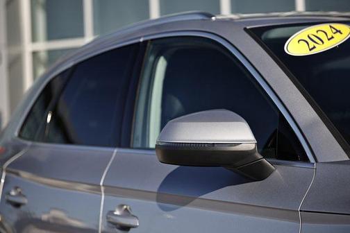 2024 Audi Q5 45 S line Premium Plus