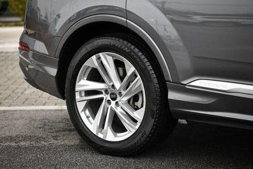 2023 Audi Q7 55 Prestige