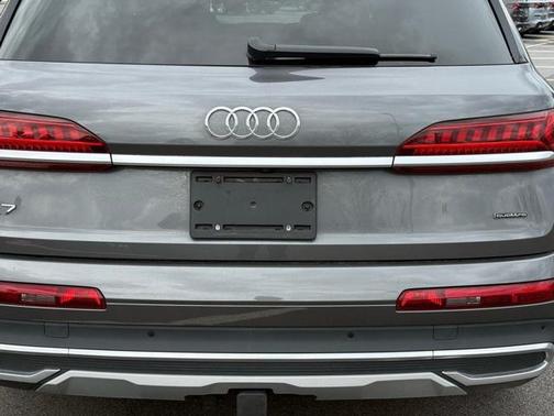 2023 Audi Q7 55 Prestige