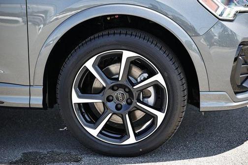 2025 Audi Q3 45 S line Premium Plus