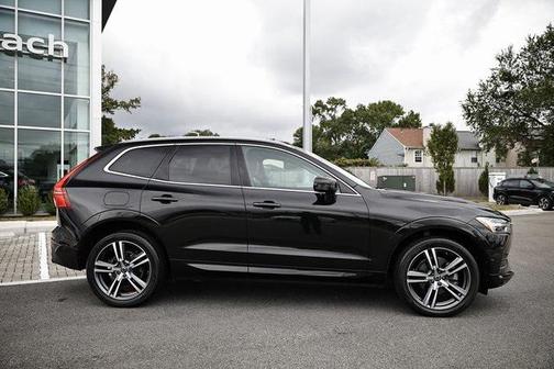 2018 Volvo XC60 T5 Momentum