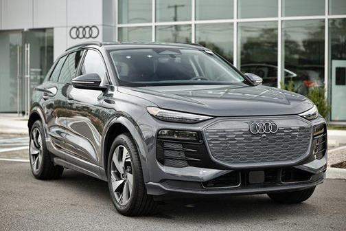 2025 Audi Q6 e-tron Premium Plus quattro