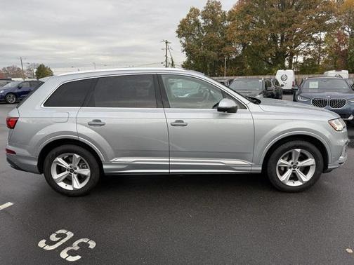 2024 Audi Q7 45 Premium Plus