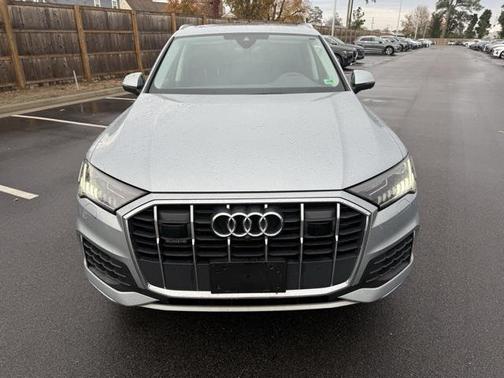 2024 Audi Q7 45 Premium Plus