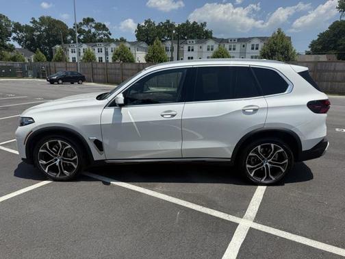 2025 BMW X5 xDrive40i