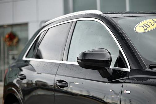 2024 Audi Q3 Premium 45 TFSI S line quattro Tiptronic