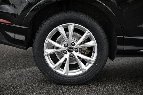 2024 Audi Q3 Premium 45 TFSI S line quattro Tiptronic