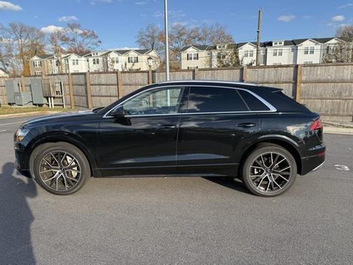 2022 Audi Q8 55 Prestige