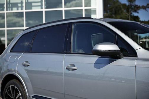 2026 Audi Q7 45 Premium Plus