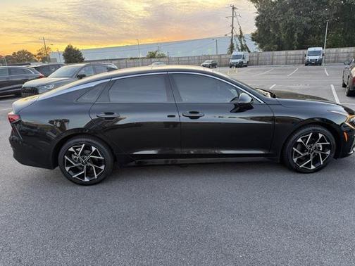 2025 Kia K5 EX