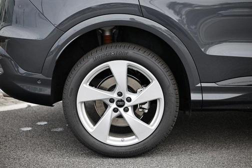 2025 Audi Q5 Premium Plus TFSI quattro S tronic