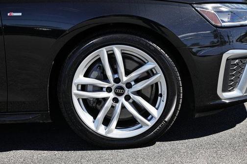 2024 Audi A4 45 S line Premium Plus