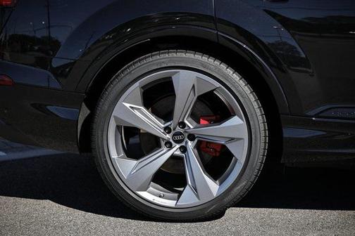 2026 Audi Q7 55 Prestige