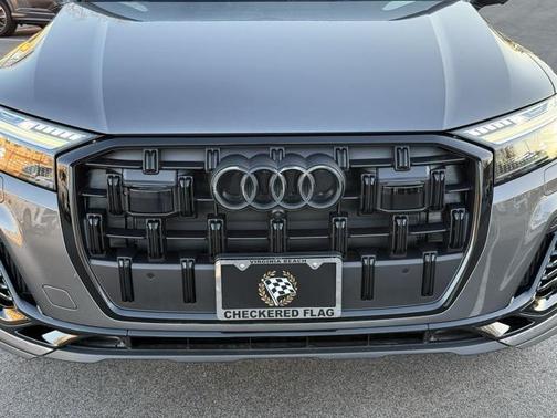 2025 Audi Q7 55 Prestige