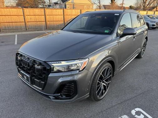 2025 Audi Q7 55 Prestige