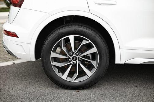 2024 Audi Q5 45 S line Premium