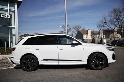 2026 Audi Q7 55 Premium Plus