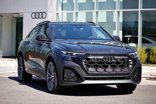 Daytona Gray Pearl Effect 2026 Audi Q8 55 Prestige