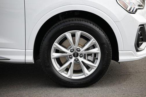 2025 Audi Q3 45 S line Premium Plus