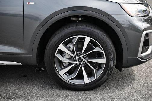2022 Audi Q5 45 S line Premium Plus