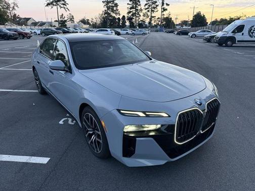 2025 BMW 740 xDrive