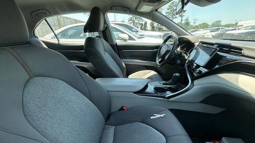 Celestial Silver Metallic 2019 Toyota Camry LE