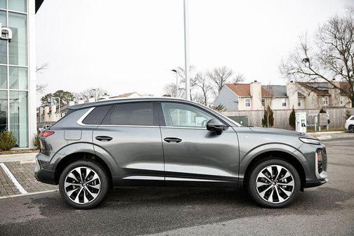 Daytona Gray Pearl Effect 2026 Audi Q3 S line