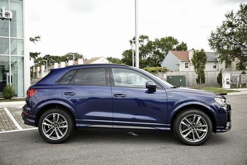 2025 Audi Q3 Premium 45 TFSI S line quattro Tiptronic