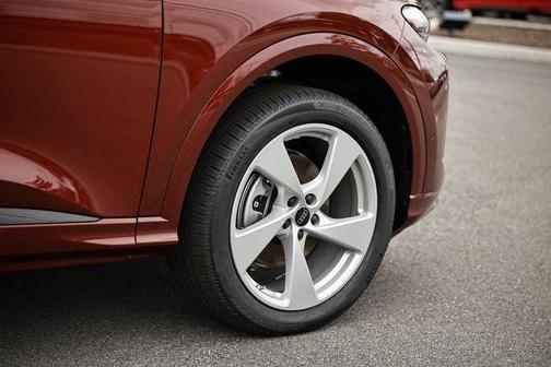 2025 Audi Q5 Premium Plus TFSI quattro S tronic