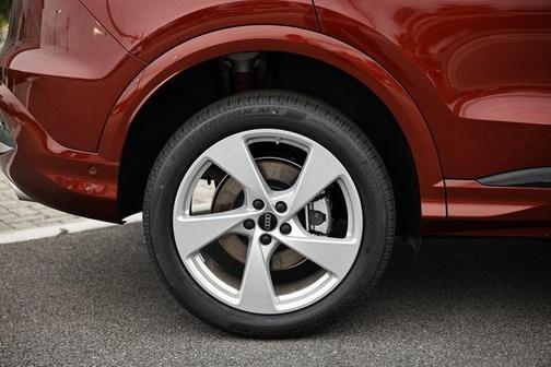 2025 Audi Q5 Premium Plus TFSI quattro S tronic